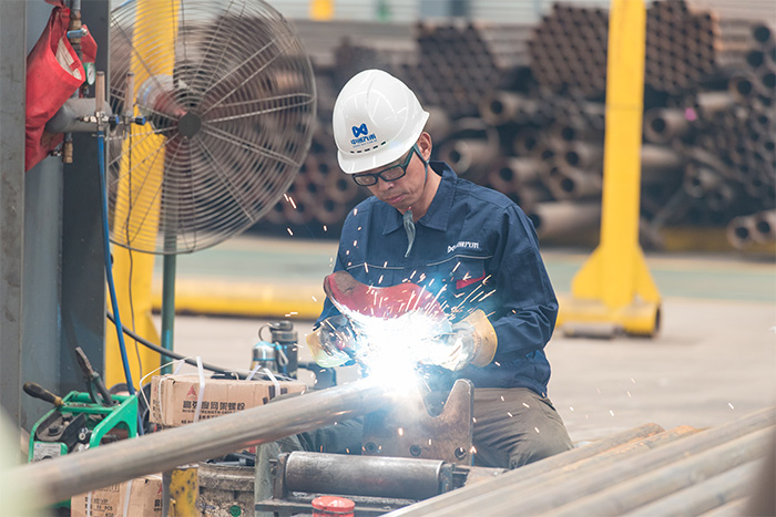 利川网架焊接车间